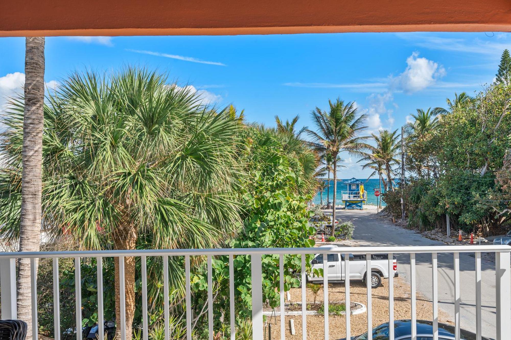 The Desoto - Oceanview Inn Голливуд Экстерьер фото